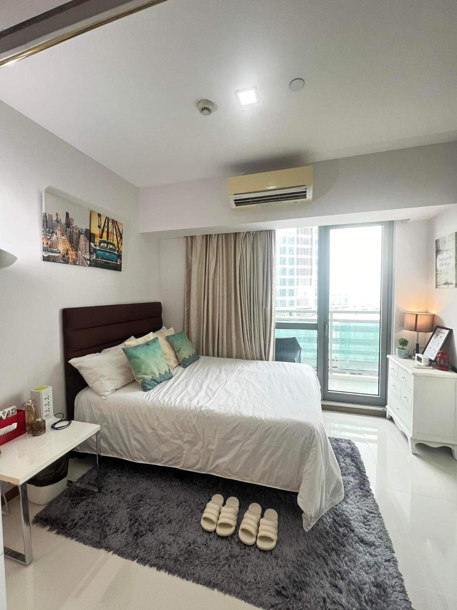 Sakura Apartment Manila Bagian luar foto